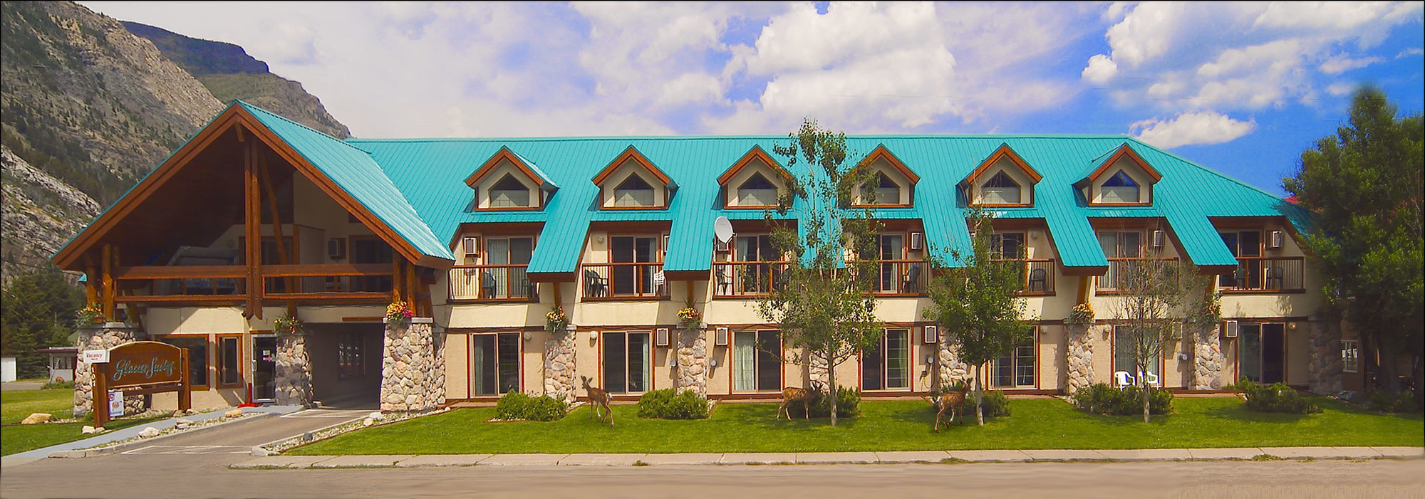 Waterton Glacier Suites Екстер'єр фото